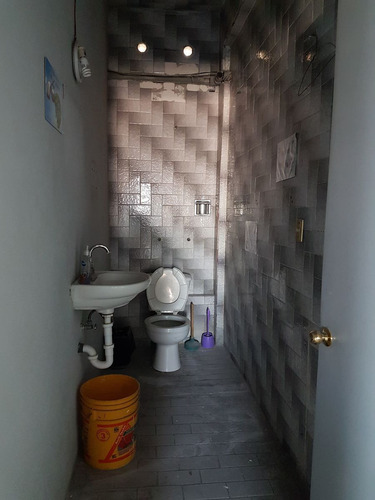 Bodega Industrial, Comercial Con Oficinas En Atizapán