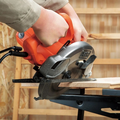 Imagen 2 de 4 de Sierra Circular 7 1/4 184mm 1400w Black Decker Cs1004
