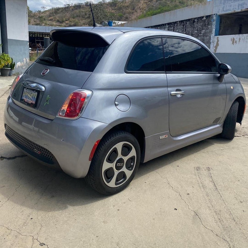Imagen 2 de 6 de Fiat 500 E