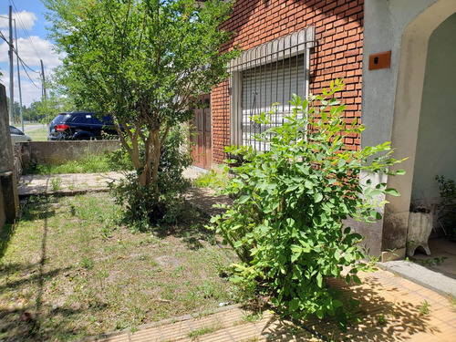 Casa En Venta - Berisso