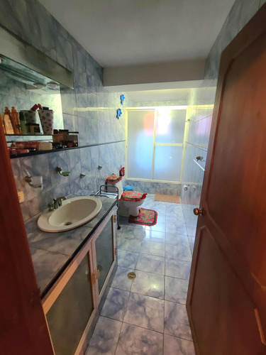 Venta Casa En La Prestigiosa Urb. Los Picachos Los Teques