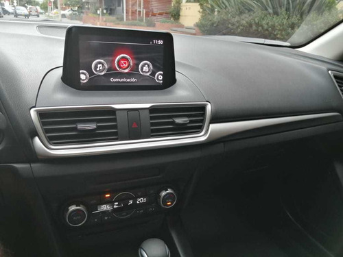 Mazda 3 Touring 2.0 Automático 2020 Gris