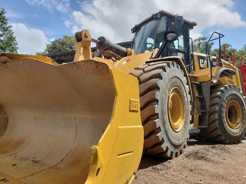 Pá Carregadeira Caterpillar 966 L An0 2017 Super Nova
