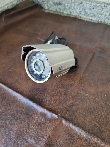 Kit 3 Cámaras De Vigilancia Ccd-i22a Dvr Vision Nocturna Plateado