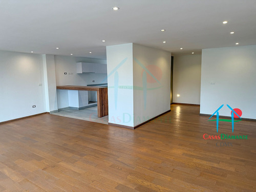 Mariscal Sucre D. Moderno Departamento En Venta Con Terraza Privada