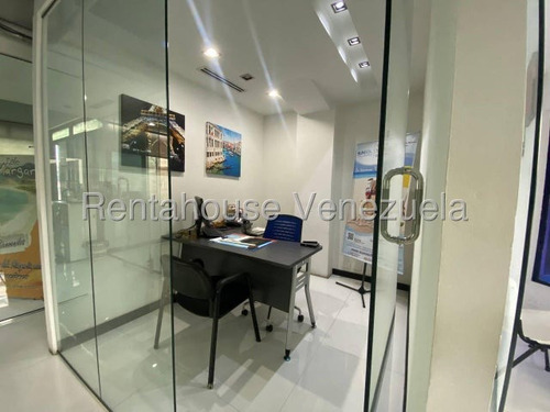 Dennymar, Alquila Con Excelente Ubicacion Del Centro Este De Barquisimeto Moderna Oficina Totalmente Amoblada, Con Todos Los Servicios Básicos. Comunícate Por Favor! B5a13909