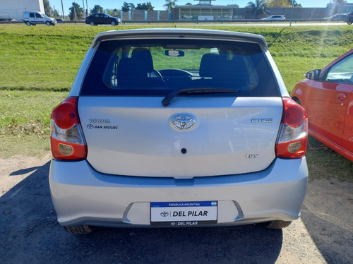 Toyota Etios 1.5 X 5P L16