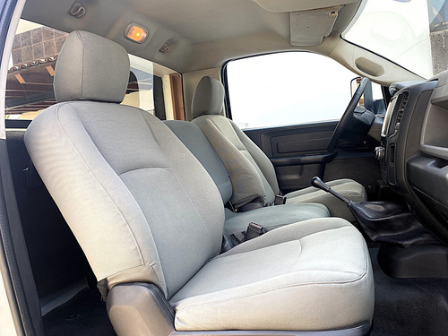 RAM 4000 5.7 Chasis Cabina Pl 4x2 Mt