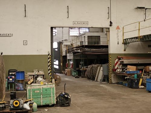 Galpón En Alquiler O Venta Avellaneda Ubicación Privilegiada