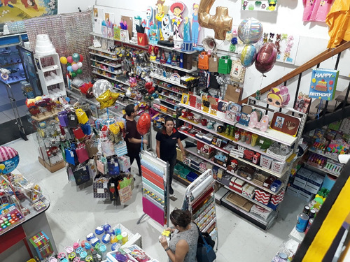 Imagen 6 de 10 de Se Alquila Local Comercial En Centro Comercial Alban Borja. Norte De Guayaquil, En La Mejor Zona Cerca Al Supermaxi. Ideal Para Distribuidoras, Tiendas De Ropa, Importadores Mayoristas, Bancos, Spas