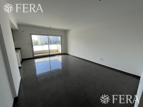 Venta De Departamento De 2 Ambientes Con Balcón En Wilde