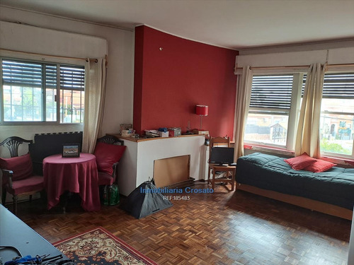 Imagen 2 de 11 de Casa Malvín Tres Dormitorios Escritorio Gge Y Cochera Cw185483