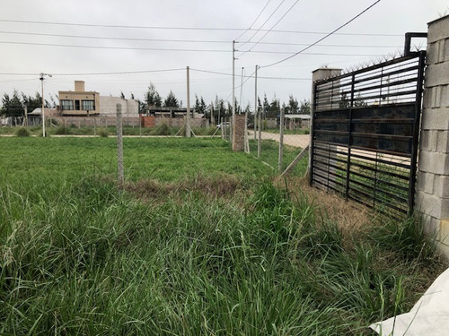 Lote Con Mejoras A La Venta En Maximo Paz Moradas De Maximo.