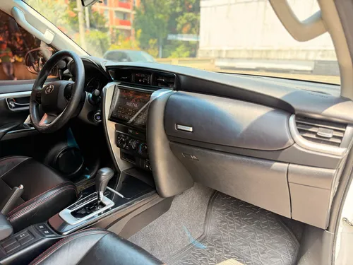 Toyota Fortuner 2.7l