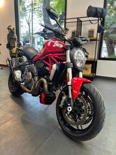 Ducati Monster 1200