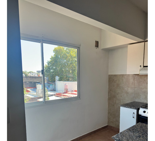 Excelente Departamento Con Ubicación Preferencial En Villa Maipu