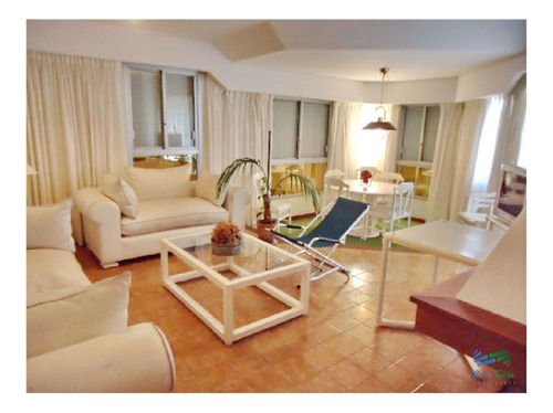 Apartamento En Roosevelt, 2 Dormitorios *