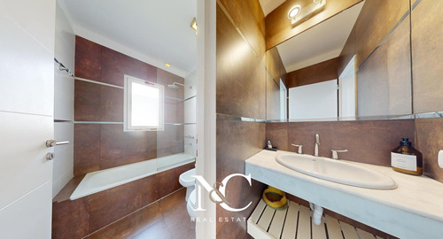 Casa En Venta En Costa Esmeralda, Barrio Deportiva