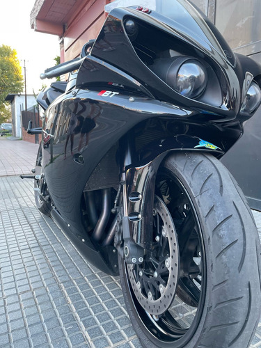 Yamaha R1