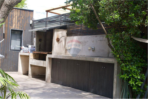 Excelentes Oficinas/bodegas En Muy Buena Ubicación