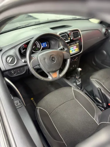 Renault Stepway 1.6 Intense Automática