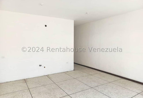Gabi Irastorza Alquila Local Comercial En Zona Este Y A Pie De Calle Cod 25 1662 , Soy Rentahouse, Comunicate.