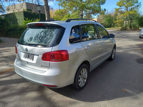 Imagen 4 de 8 de Volkswagen Suran 2014 1.6 Imotion Highline 110cv