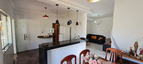Imagem 20 de 24 de Linda Casa Toda Reformada, 03 Quartos No Castelo!!! - 4536