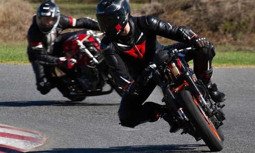 Imagen 5 de 5 de Clases De Moto, Curso . Alquiler Caba Academia Oficial Dc