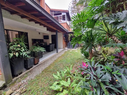 Casa En Venta En El Poblado Sector Los Gonzalez