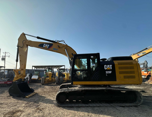 Excavadora Caterpillar 326fl