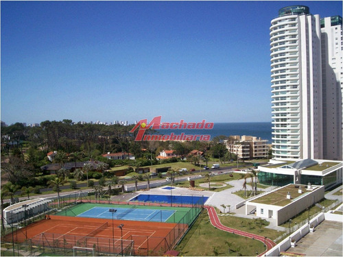 Imagen 4 de 27 de Venta De Apartamento De Tres Dormitorios En Punta Del Este