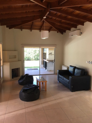Imagen 5 de 14 de Casa De 3 Ambientes Con Pileta En La Horqueta!!! Con Escritura!!!