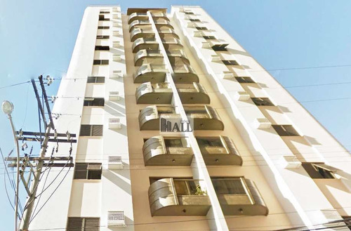 Apartamento À Venda No Centro Com 2 Quartos, 110 M² - V8050