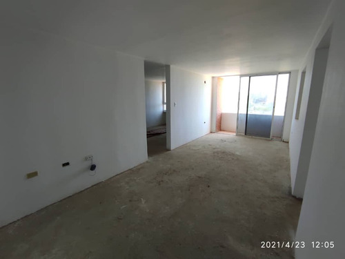 Imagen 6 de 13 de Apartamento Pinamar, Av. Francisco Esteban Gomez, Sabanamar