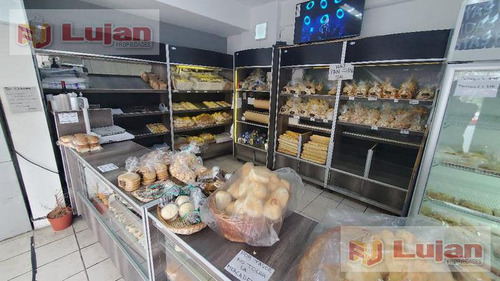 Venta Local Av Directorio Esq Lafuente Esquina, 82 M2 5 Vidrieras