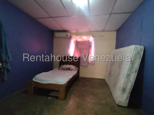 Venta Amplia Casa Ubicada En Urb Los Pinos Cabudare Gabriela C