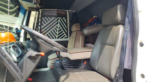 Imagem 4 de 8 de Ford Cargo 2422e