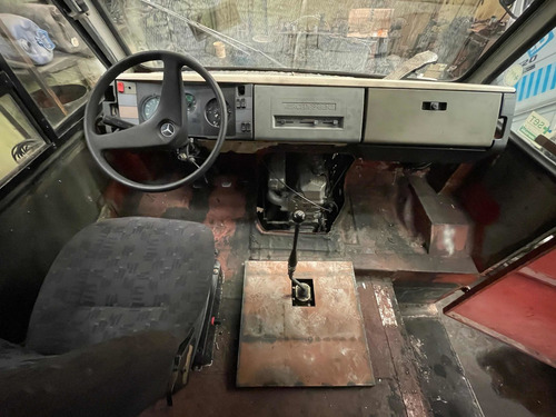 Mercedes Benz 814