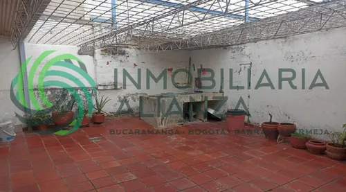 Casa En Venta En Modelo. Cod V61716