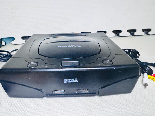 Console Sega Saturn Funcionando Perfeitamente Controle Cabos Preto (Usado)