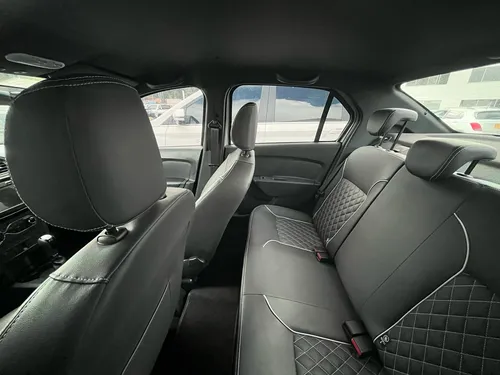 Renault Logan 1.6 Intens Aut
