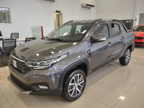 Imagen 3 de 25 de Fiat Strada Volcano 2023 0km Permuta Tomo Usado Empresa B
