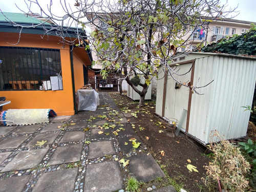 Perfecta Para Remodelación Calle Montenegro