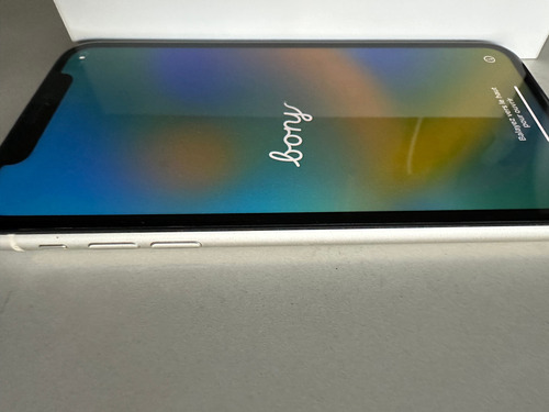 Apple iPhone 11 (256 Gb) - Blanco (Usado)