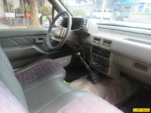 Chevrolet Luv Estacas