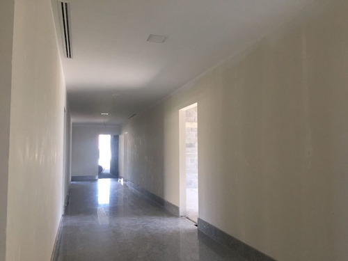Imagen 4 de 6 de Oficinas En Renta En Valle Oriente