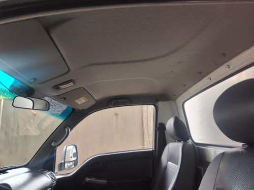 Kia Bongo BAU COM PORTA LATERAL