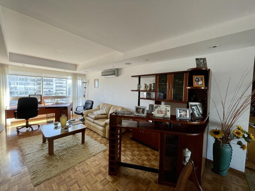Imagen 7 de 16 de Venta Apartamento 2 Dormitorios Y Servicio - Puerto Del Buceo -