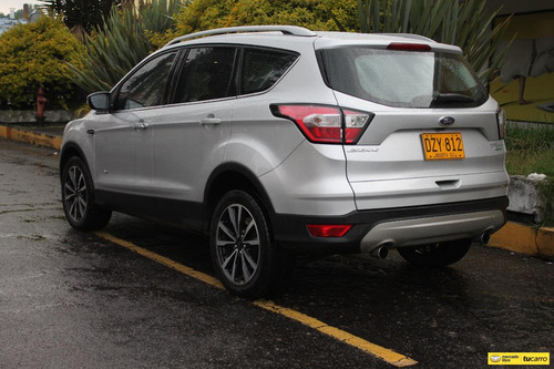 Ford Escape 2.0 TITANIUM 245hp 4X4